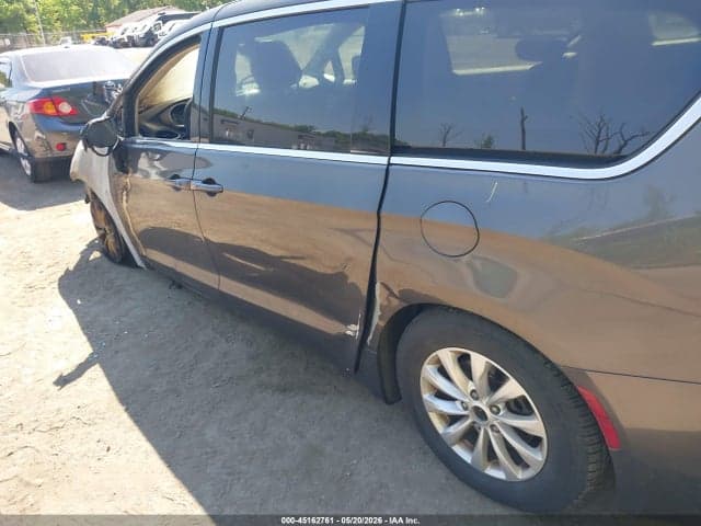 2017 CHRYSLER PACIFICA TOURING 13