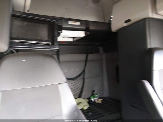 2021 FREIGHTLINER NEW CASCADIA 126 7