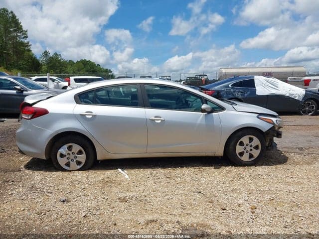 2017 KIA FORTE LX 13