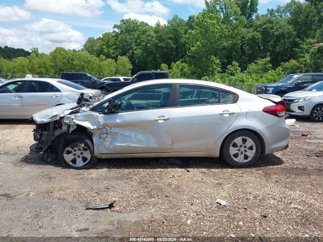 2017 KIA FORTE LX 14