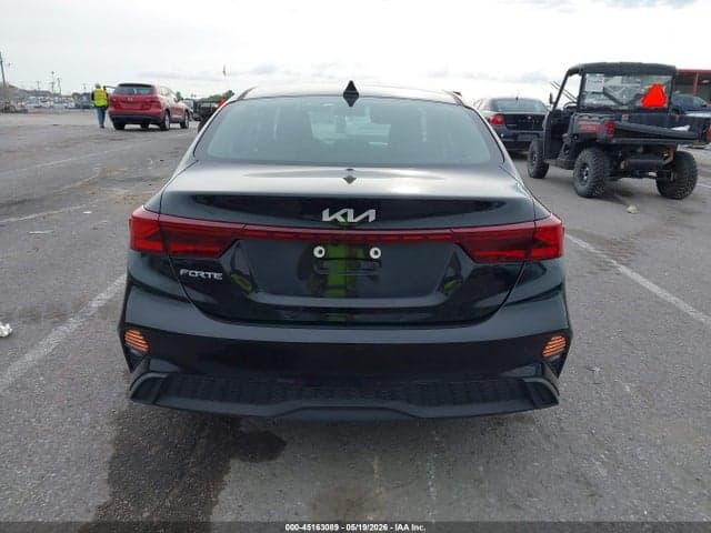 2024 KIA FORTE LXS 16