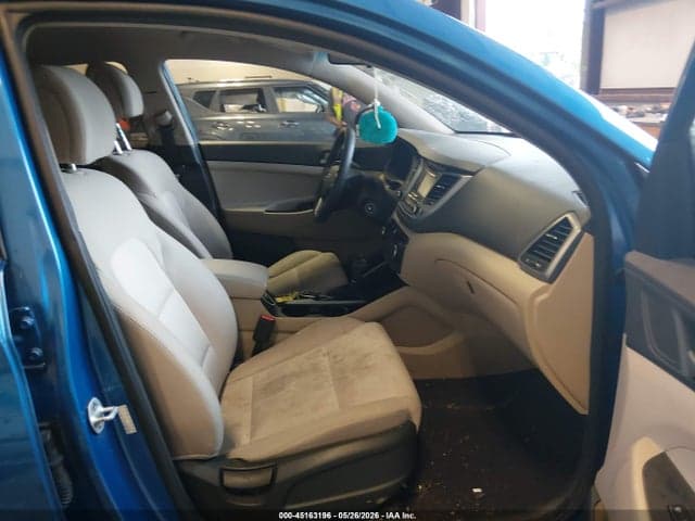 2018 HYUNDAI TUCSON SE 5