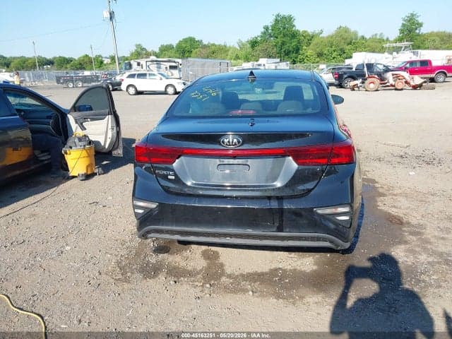 2019 KIA FORTE FE 16