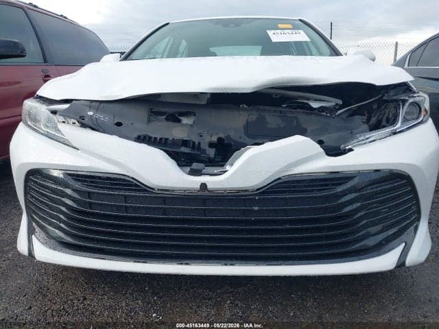 2020 TOYOTA CAMRY LE HYBRID 6