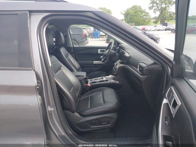 2023 FORD EXPLORER XLT 5
