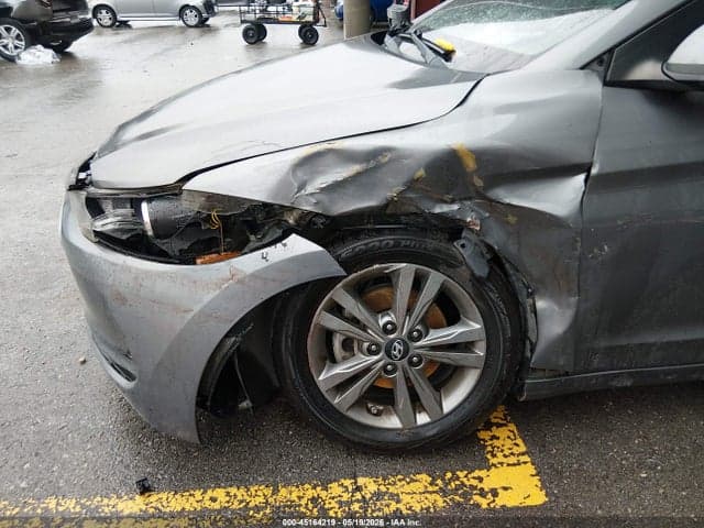 2018 HYUNDAI ELANTRA SEL 6