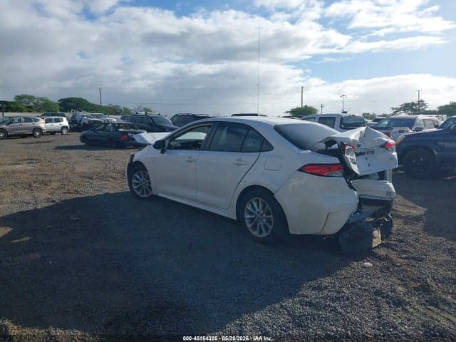 2020 TOYOTA COROLLA LE 3
