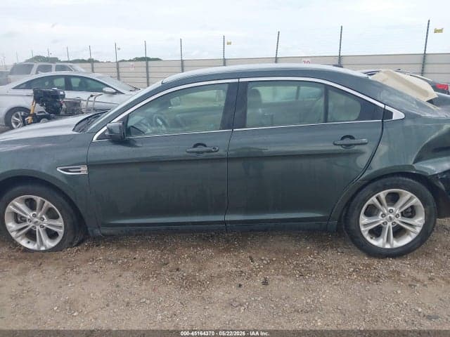2016 FORD TAURUS SEL 14