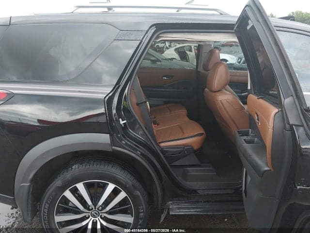 2023 NISSAN PATHFINDER PLATINUM 4WD 8