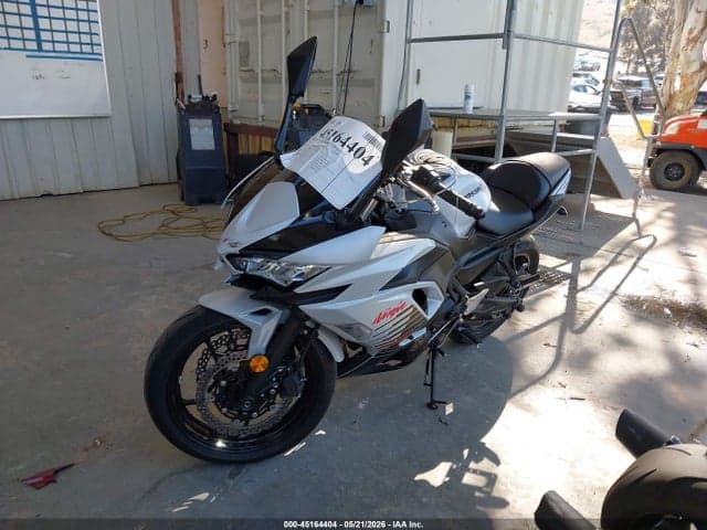 2026 KAWASAKI EX650 P 2