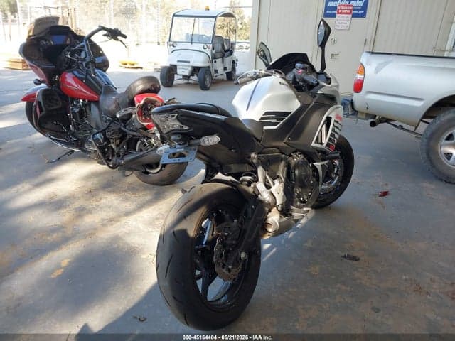 2026 KAWASAKI EX650 P 4