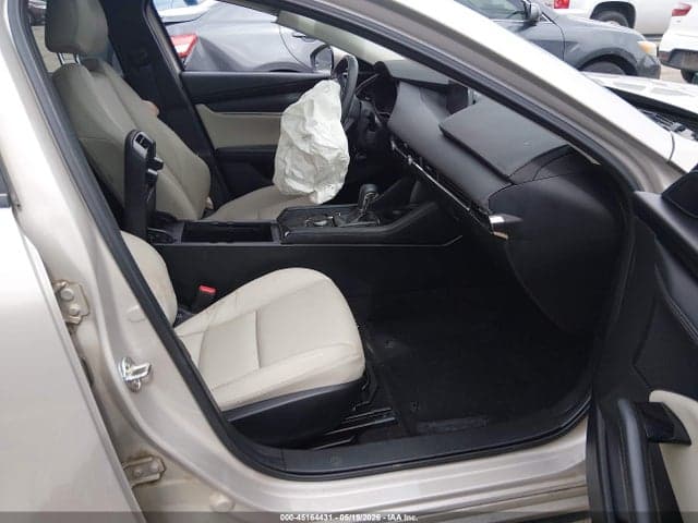 2023 MAZDA MAZDA3 5