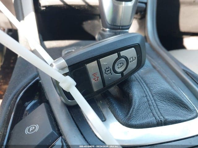 2017 FORD EDGE SE 11
