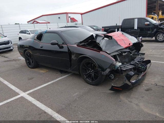 2018 DODGE CHALLENGER SXT PLUS 2