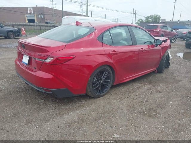 2025 TOYOTA CAMRY SE 4