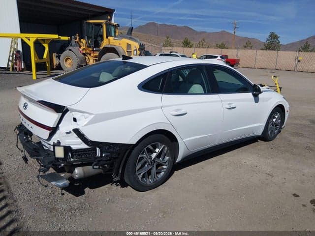2023 HYUNDAI SONATA SEL 4