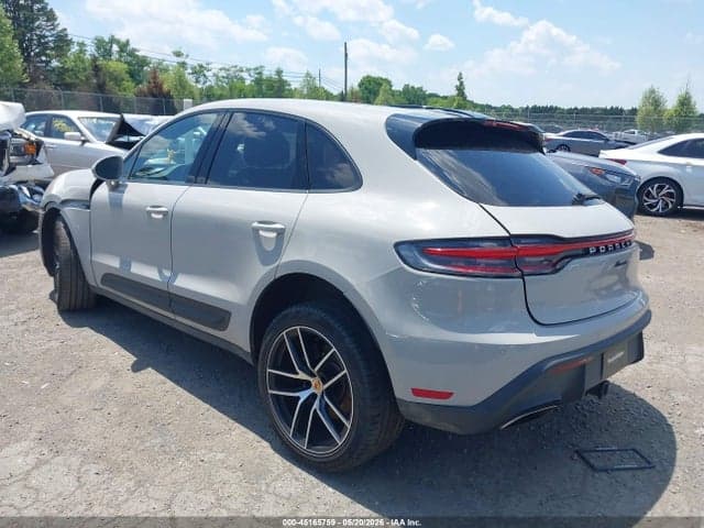 2025 PORSCHE MACAN T 4