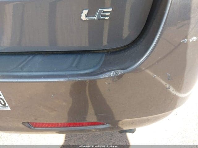 2018 TOYOTA SIENNA LE 18