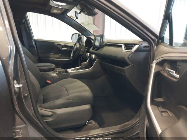 2022 TOYOTA RAV4 HYBRID SE 5