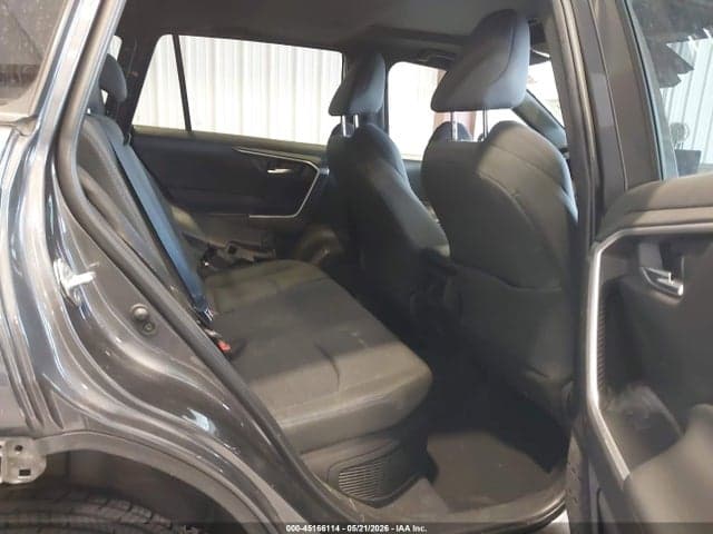 2022 TOYOTA RAV4 HYBRID SE 8