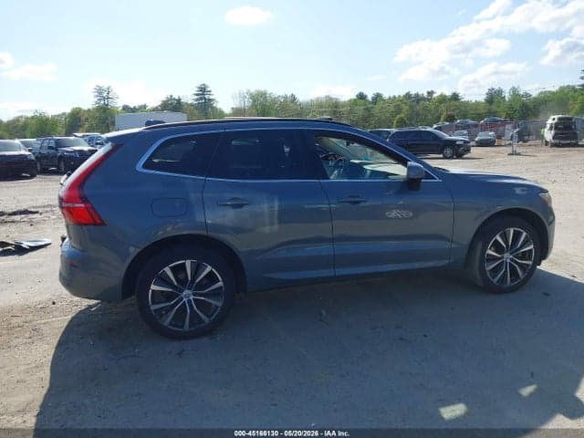 2022 VOLVO XC60 B5 MOMENTUM 14