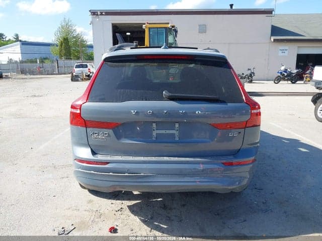 2022 VOLVO XC60 B5 MOMENTUM 17