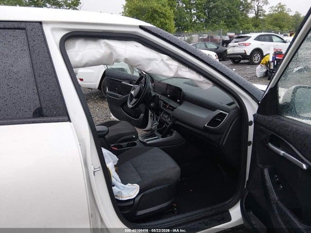 2024 KIA SELTOS LX 5