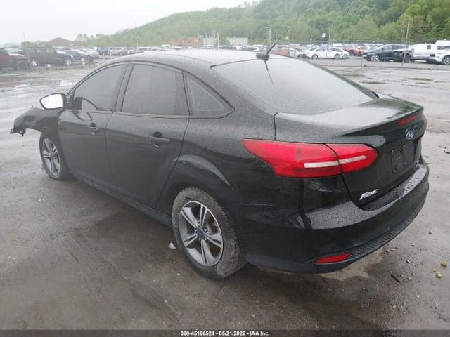 2017 FORD FOCUS SE 3