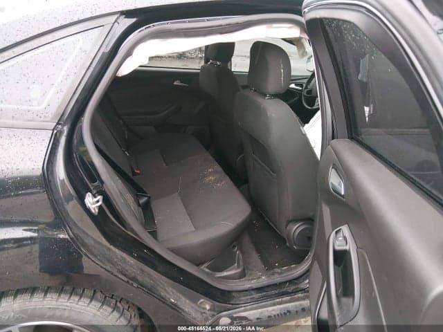 2017 FORD FOCUS SE 8