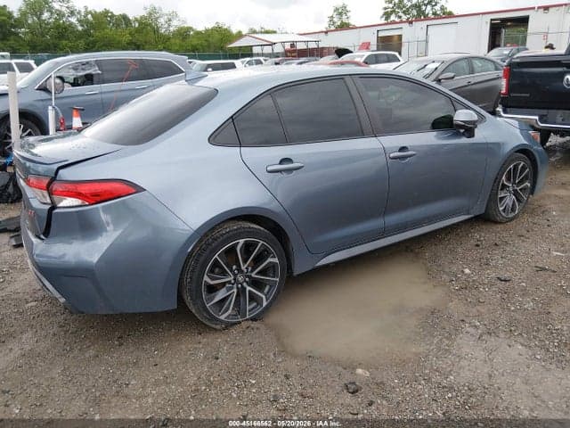 2020 TOYOTA COROLLA SE 4