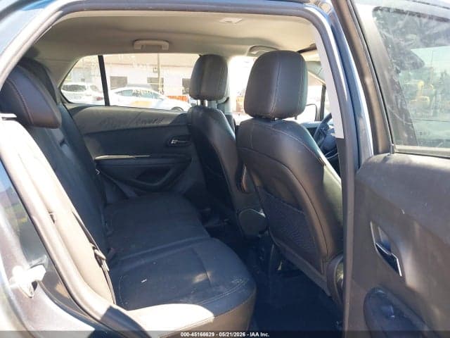 2021 CHEVROLET TRAX AWD LT 8