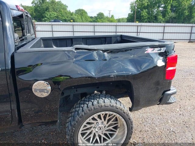 2018 CHEVROLET SILVERADO 1500 2LT 11