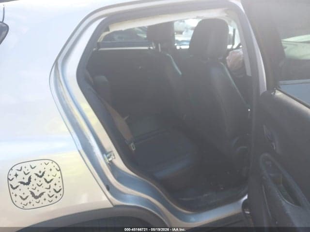 2017 CHEVROLET TRAX LT 8