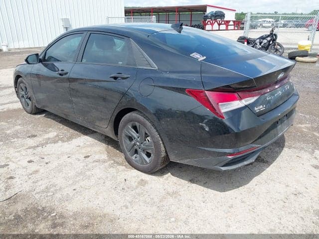 2021 HYUNDAI ELANTRA SEL 3