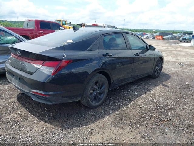 2021 HYUNDAI ELANTRA SEL 4