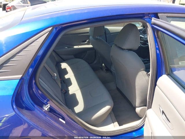 2023 HYUNDAI ELANTRA SE 8