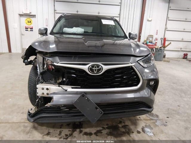 2021 TOYOTA HIGHLANDER XLE 6