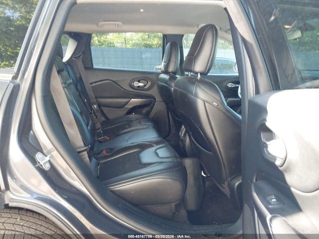 2019 JEEP CHEROKEE LATITUDE PLUS 4X4 8