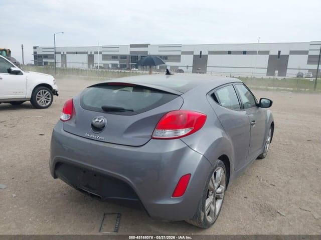 2017 HYUNDAI VELOSTER VALUE EDITION 4