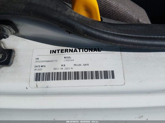 2021 INTERNATIONAL LT 8