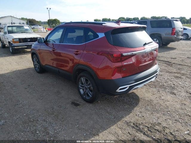 2023 KIA SELTOS S 3