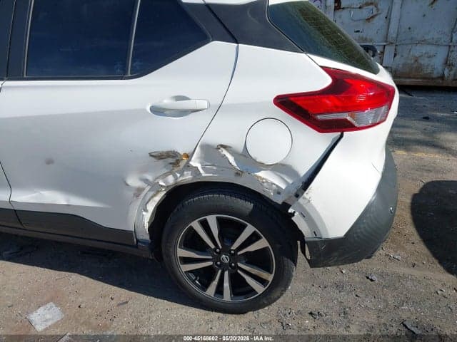 2020 NISSAN KICKS SV XTRONIC CVT 6