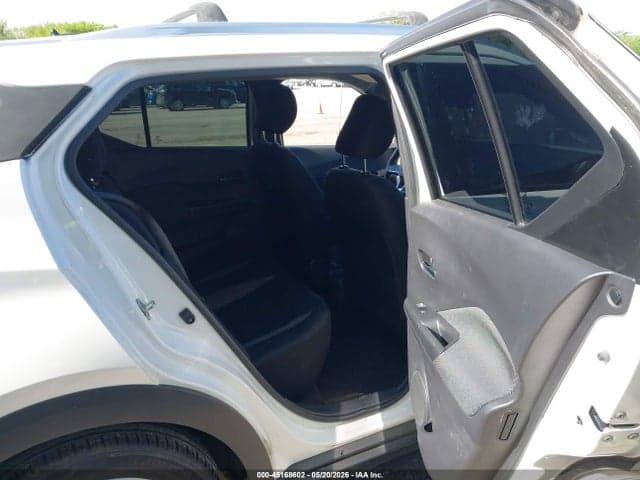 2020 NISSAN KICKS SV XTRONIC CVT 8