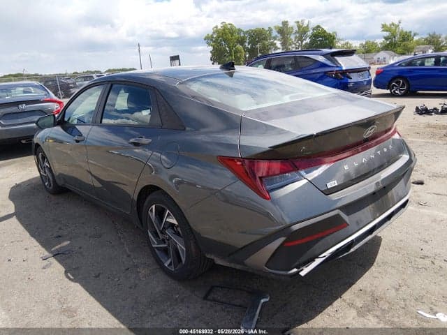 2025 HYUNDAI ELANTRA SEL SPORT 3