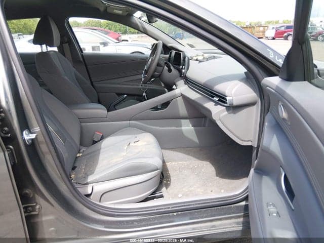 2025 HYUNDAI ELANTRA SEL SPORT 5