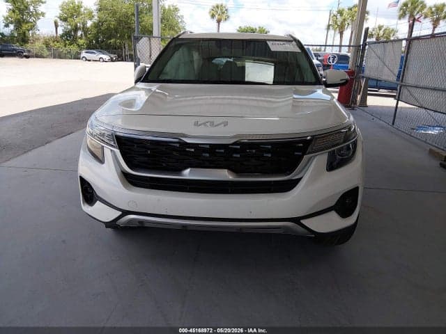 2022 KIA SELTOS EX 12