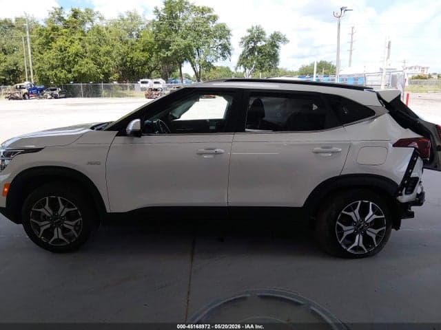 2022 KIA SELTOS EX 14