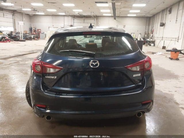 2018 MAZDA MAZDA3 TOURING 16