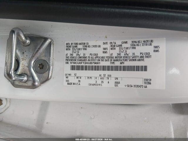 2017 FORD ESCAPE S 9