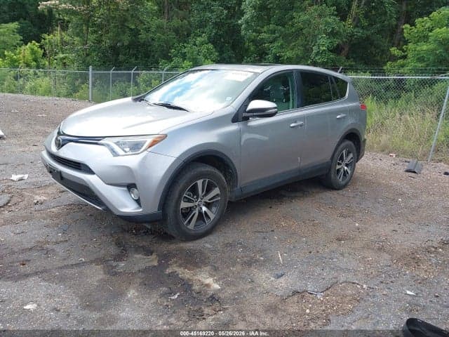 2018 TOYOTA RAV4 XLE 2